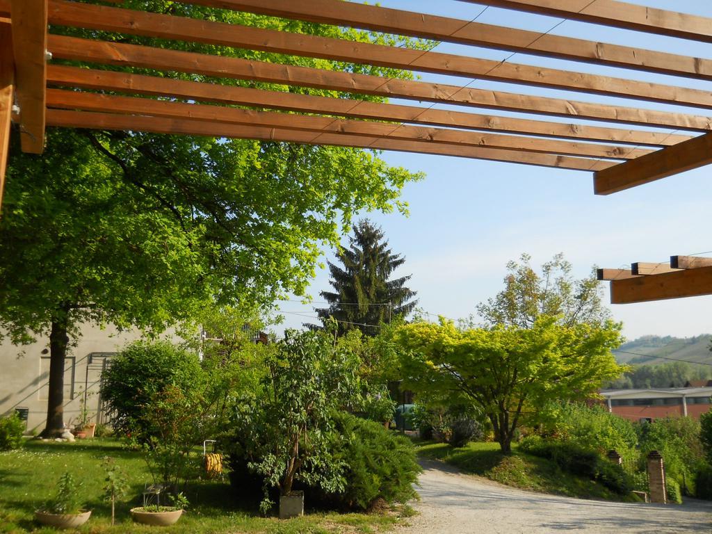 Tenuta Calabiana Diano dʼAlba エクステリア 写真